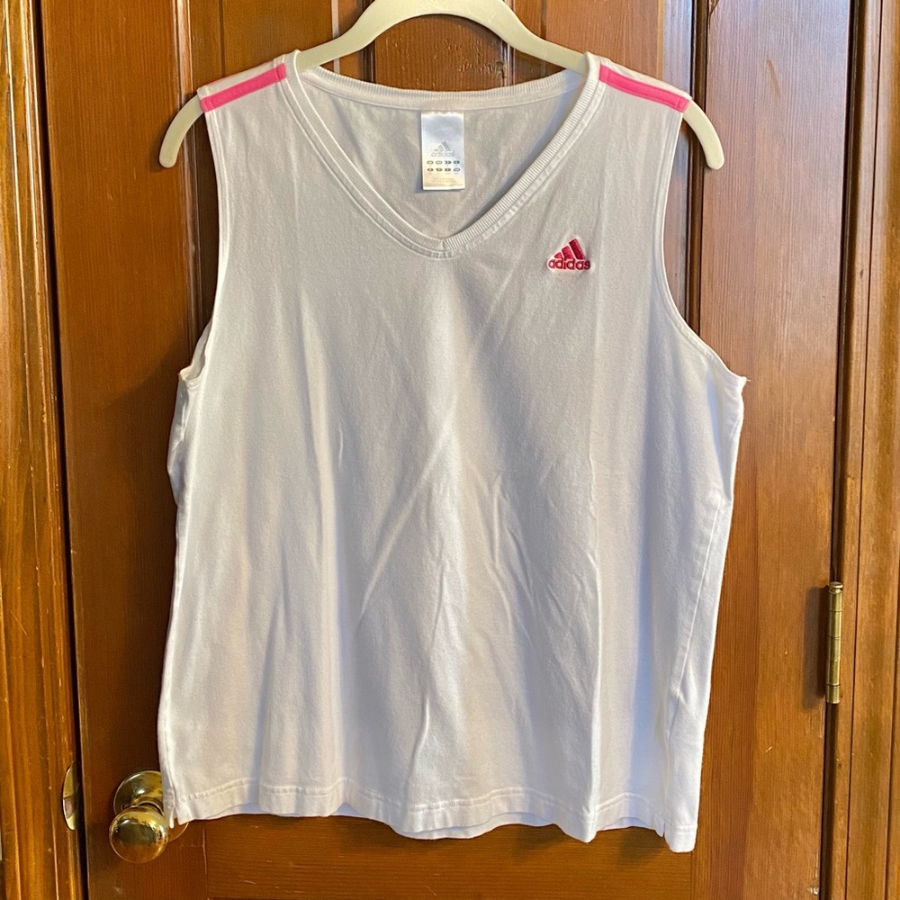 Adidas Tee EUC